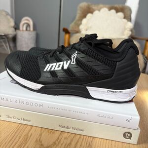 Inov8 F-Lite 260 V2 - Unisex - Men's 8 or Women's 9.5 - Black and White